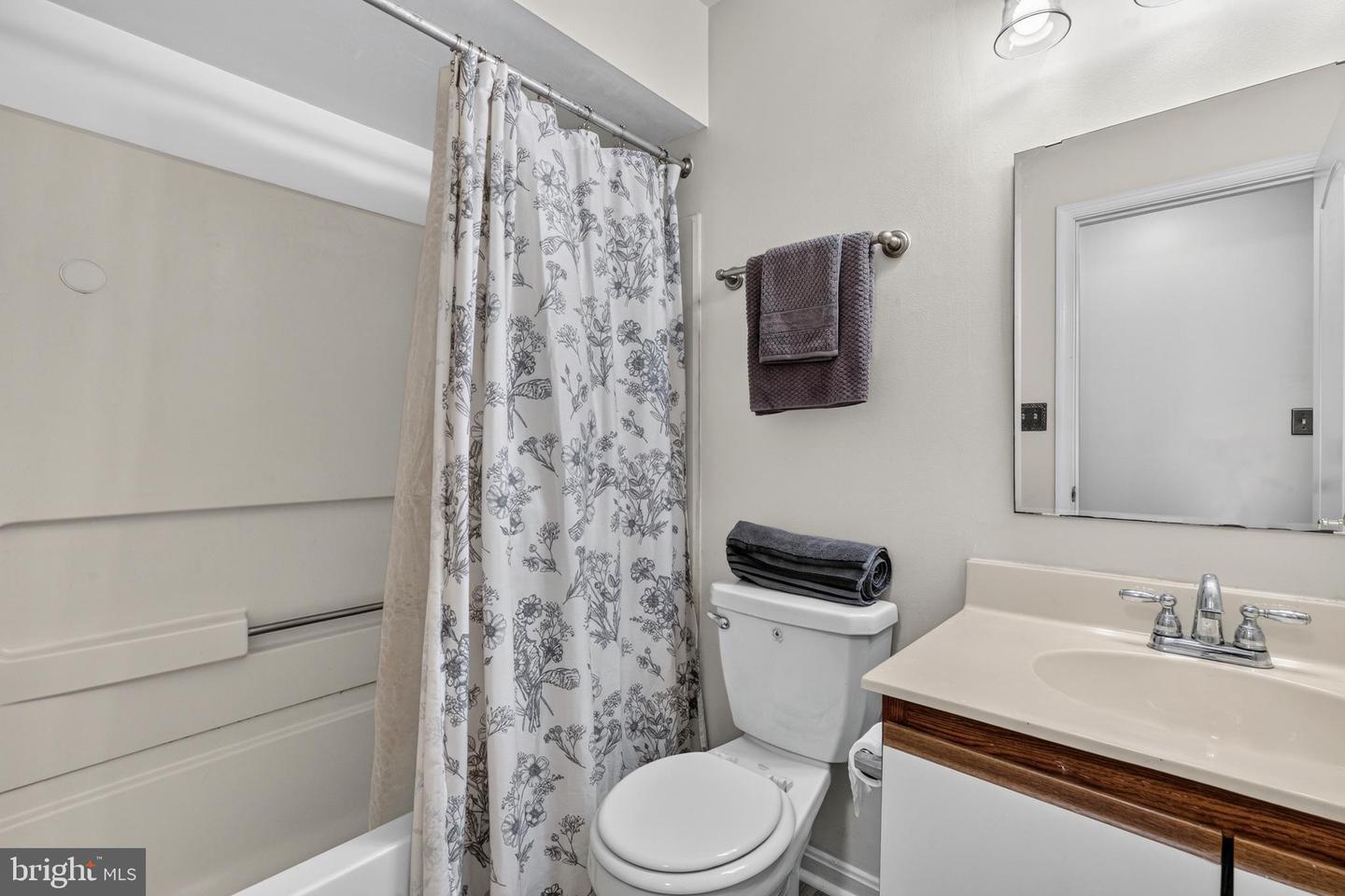 8337 Montgomery Run Rd #D &mdash; Photo 13
